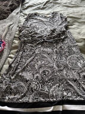 Michael Kors Black and White Paisley Long Sleeve Dress